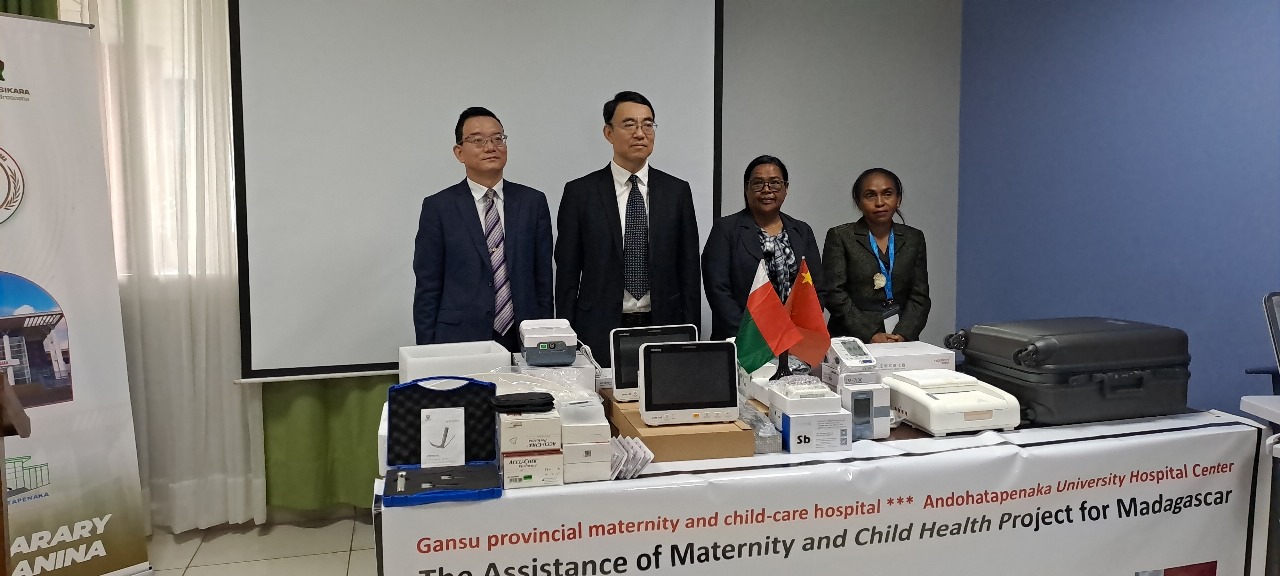 Coopération entre Gansu provincial maternity and child care hospital et le CHU Andohatapenaka